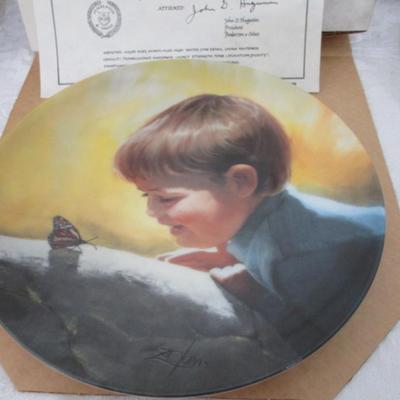 2 Vintage Decorative plates
