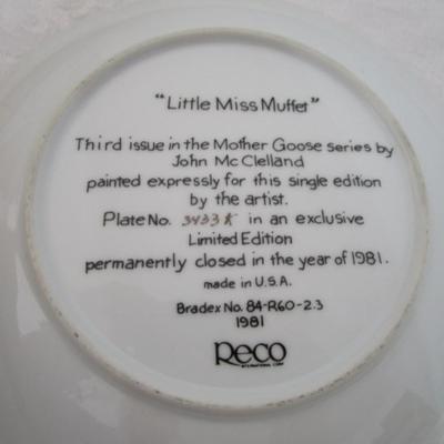 2 Vintage Decorative plates