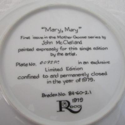 2 Vintage Decorative plates