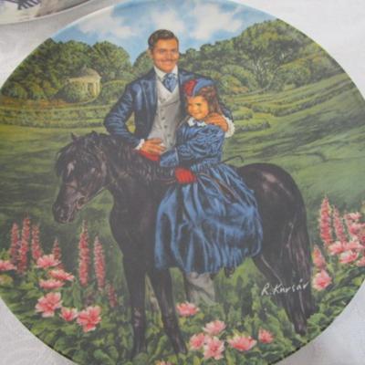 3 Vintage Decorative plates