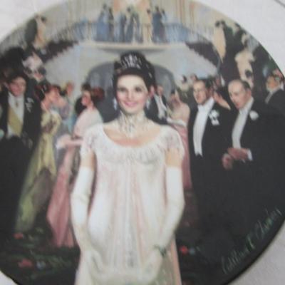 3 Vintage Decorative plates