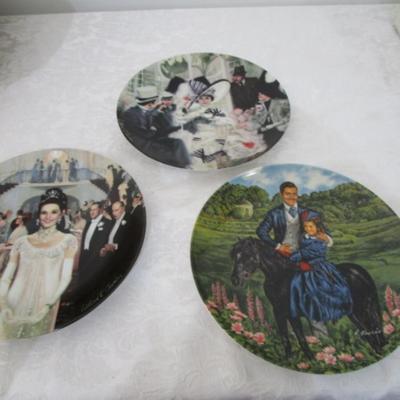 3 Vintage Decorative plates