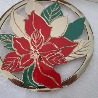 2 Vintage Decorative  plates, 1 poinsettia trivet