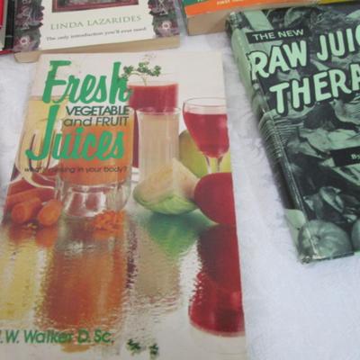 13 Juicing & nutrition books