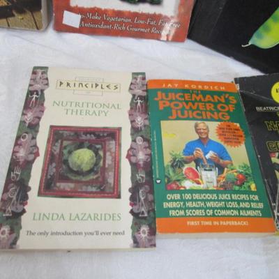 13 Juicing & nutrition books