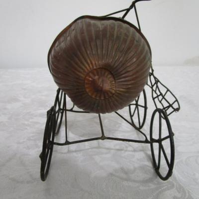Metal & wire sculpture