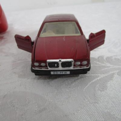 2 vintage toy cars, 1 Viewmaster