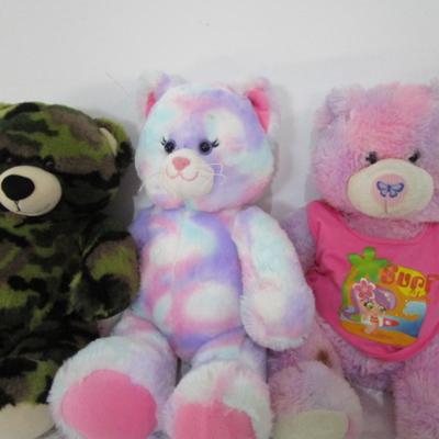 5 Build-a-Bear stuffed animals