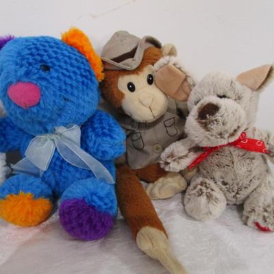 10 stuffed animals
