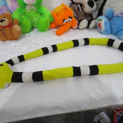 10 stuffed animals