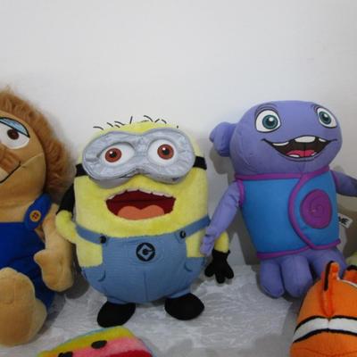 10 stuffed animals