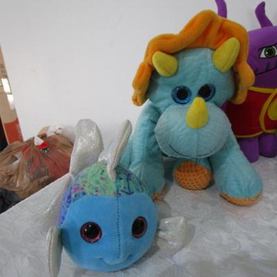 10 stuffed animals
