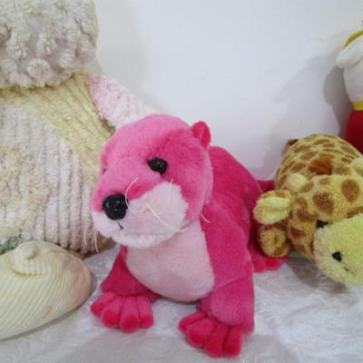 10 stuffed animals
