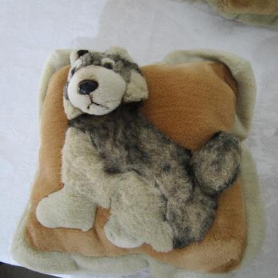 5 animal pillows