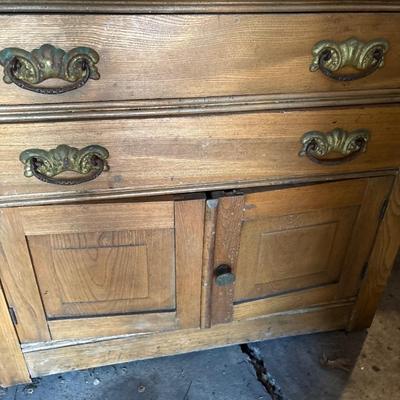 Vintage wash stand with mirror