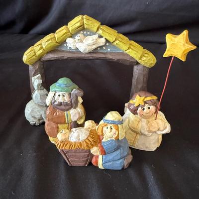 Modern and Classic Nativity Scene Collection (LR-BM)