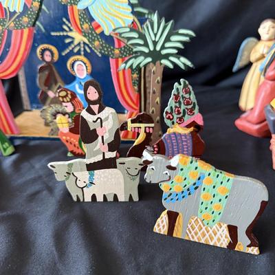 Modern and Classic Nativity Scene Collection (LR-BM)