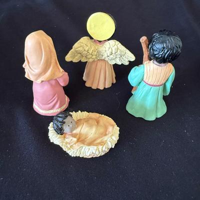 Modern and Classic Nativity Scene Collection (LR-BM)