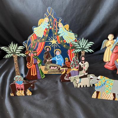 Modern and Classic Nativity Scene Collection (LR-BM)