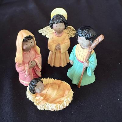 Modern and Classic Nativity Scene Collection (LR-BM)