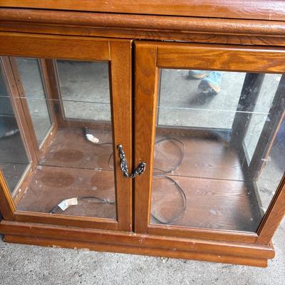 Two short display units