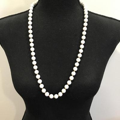 Sale Photo Thumbnail #40: Very nice white beaded fashion, statement necklace. Please see attached photos.