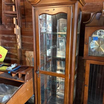 Curio cabinet