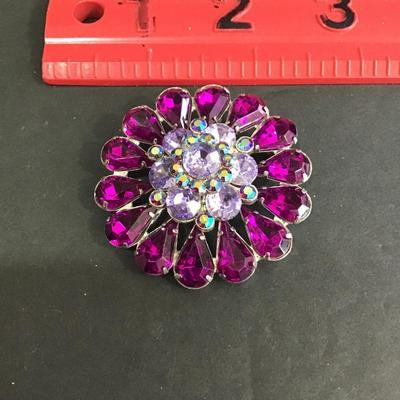 Sale Photo Thumbnail #142: Very nice fashion, statement, brooch, SilverTone, purple rhinestones. Please see attached photos.