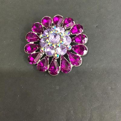 Sale Photo Thumbnail #140: Very nice fashion, statement, brooch, SilverTone, purple rhinestones. Please see attached photos.