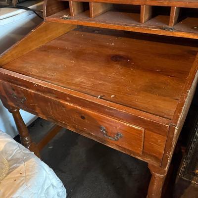 Primitive desk, missing Cover