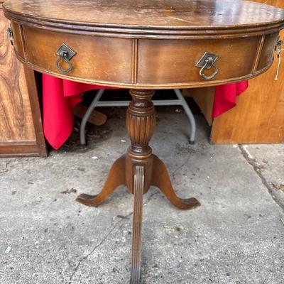 Barrel table