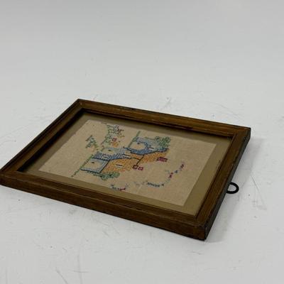 Sale Photo Thumbnail #171: In good vintage condition.