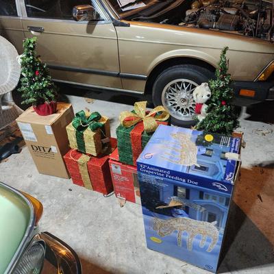 lot of 5 Christmas Decor Lot , Animated Deer, Lightup Boxes. Mini Trees.