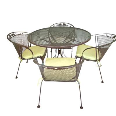Brown Painted Patio Set