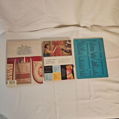 Assorted Quilt, Sewing & Crochet Books (GB2-JS)