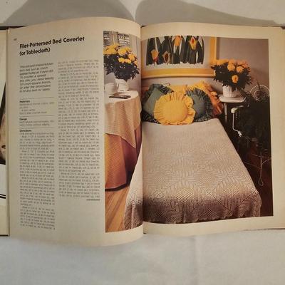 Assorted Quilt, Sewing & Crochet Books (GB2-JS)