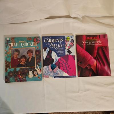 Assorted Quilt, Sewing & Crochet Books (GB2-JS)