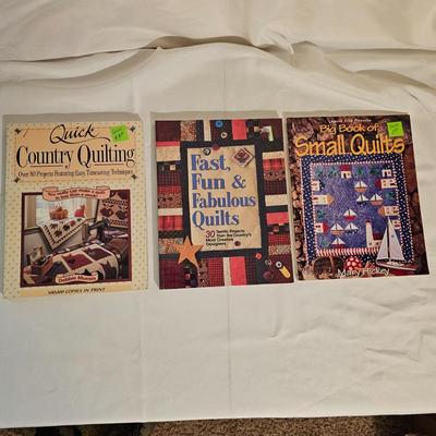 Assorted Quilt, Sewing & Crochet Books (GB2-JS)