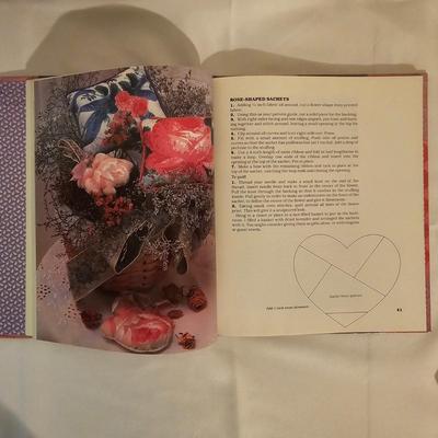 Assorted Quilt, Sewing & Crochet Books (GB2-JS)