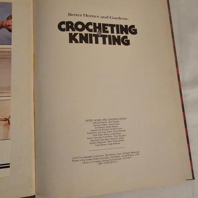 Assorted Quilt, Sewing & Crochet Books (GB2-JS)