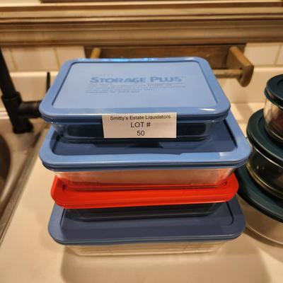 Lot of 8 Pyrex Glass Storage Plus & Bowls with Lids