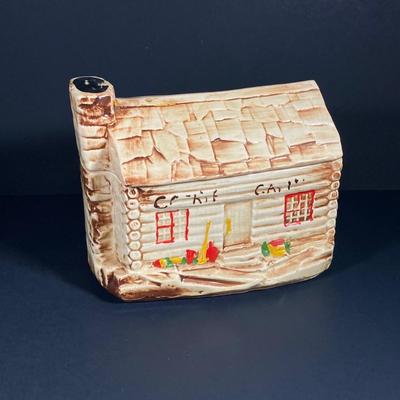 LOT 75: Vintage McCoy USA 136 Cookie Cabin Cookie Jar