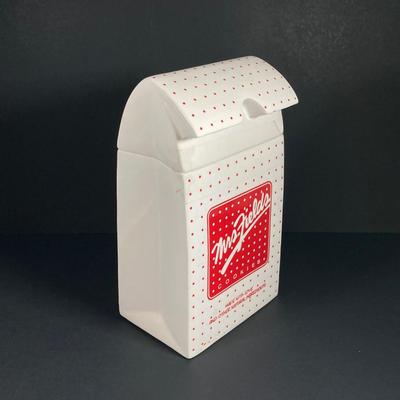 LOT 79: Vintage Mrs. Fields Cookie Jar