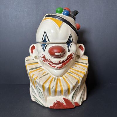 LOT 87: Vintage McCoy Jojo the Clown Cookie Jar