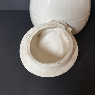 LOT 92: Vintage FAP (Fredericksburg Art Pottery) Windmill Cookie Jar