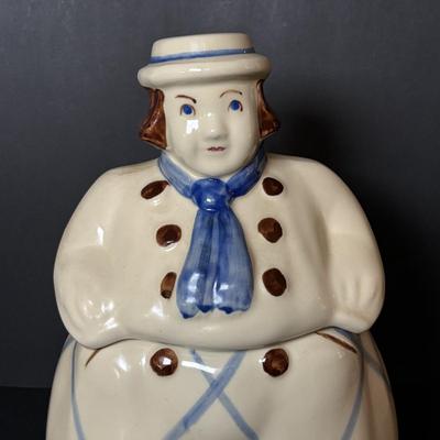 LOT 95: Vintage Shawnee "Happy" Dutch Boy Cookie Jar
