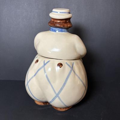 LOT 95: Vintage Shawnee "Happy" Dutch Boy Cookie Jar
