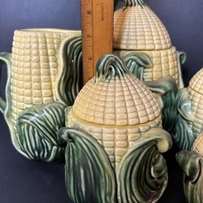 LOT 96: Vintage Stanford Ware Ceramic Corncob Collection: Cookie Jar, Pitcher, Covered Bowls