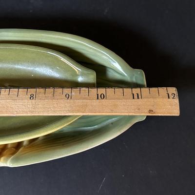 LOT 97: Vintage Shawnee & Cardinal Pottery Corncob Collection: Sugar Bowl, Covered Dish Corn Plates, Salt/Peppers