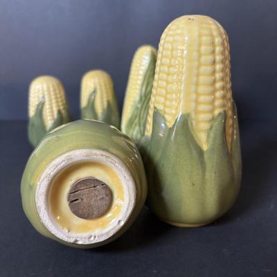 LOT 97: Vintage Shawnee & Cardinal Pottery Corncob Collection: Sugar Bowl, Covered Dish Corn Plates, Salt/Peppers